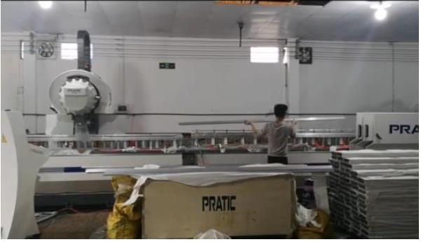 鋁型材cnc加工中心，鋁型材廠家和客戶都喜歡利用它來加工鋁型材